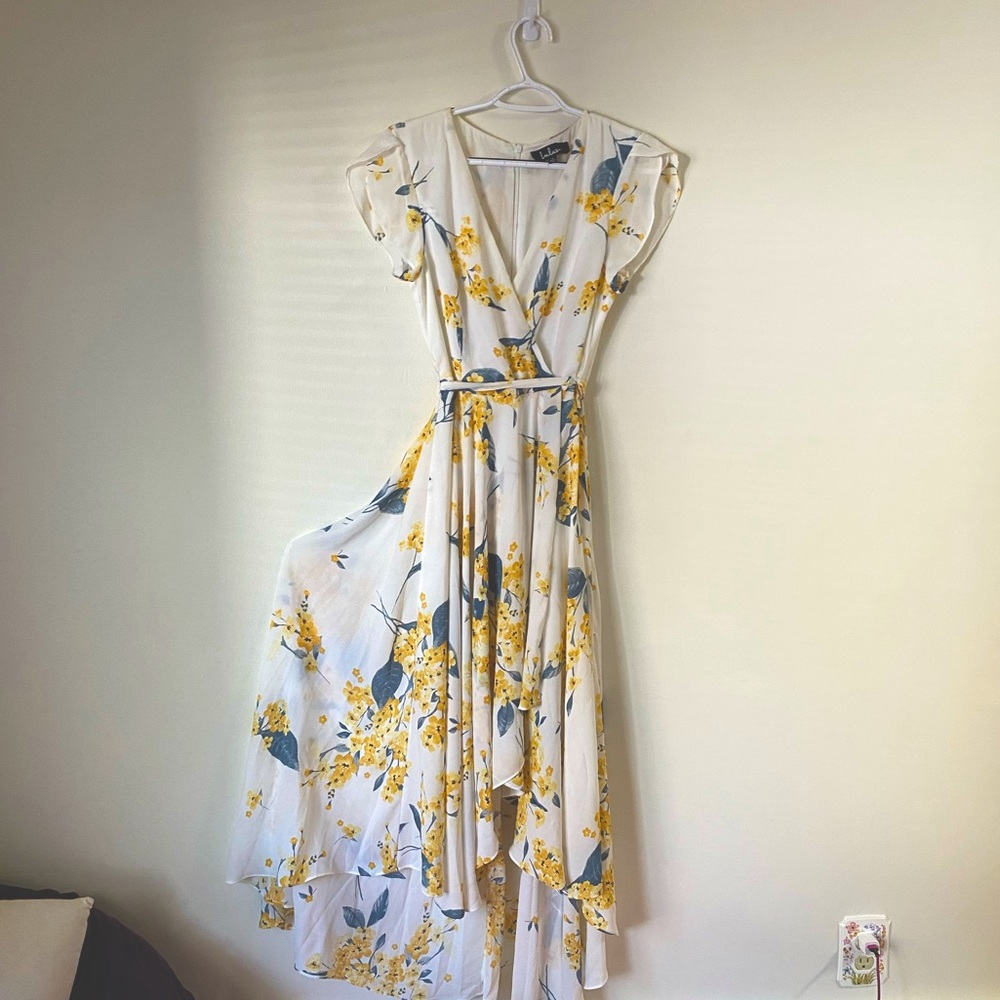 Lulu’s Wrap Front High-Low Floral Midi Dress